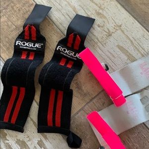 ROGUE WRIST WRAPS RAGE leather pull-up hand grips